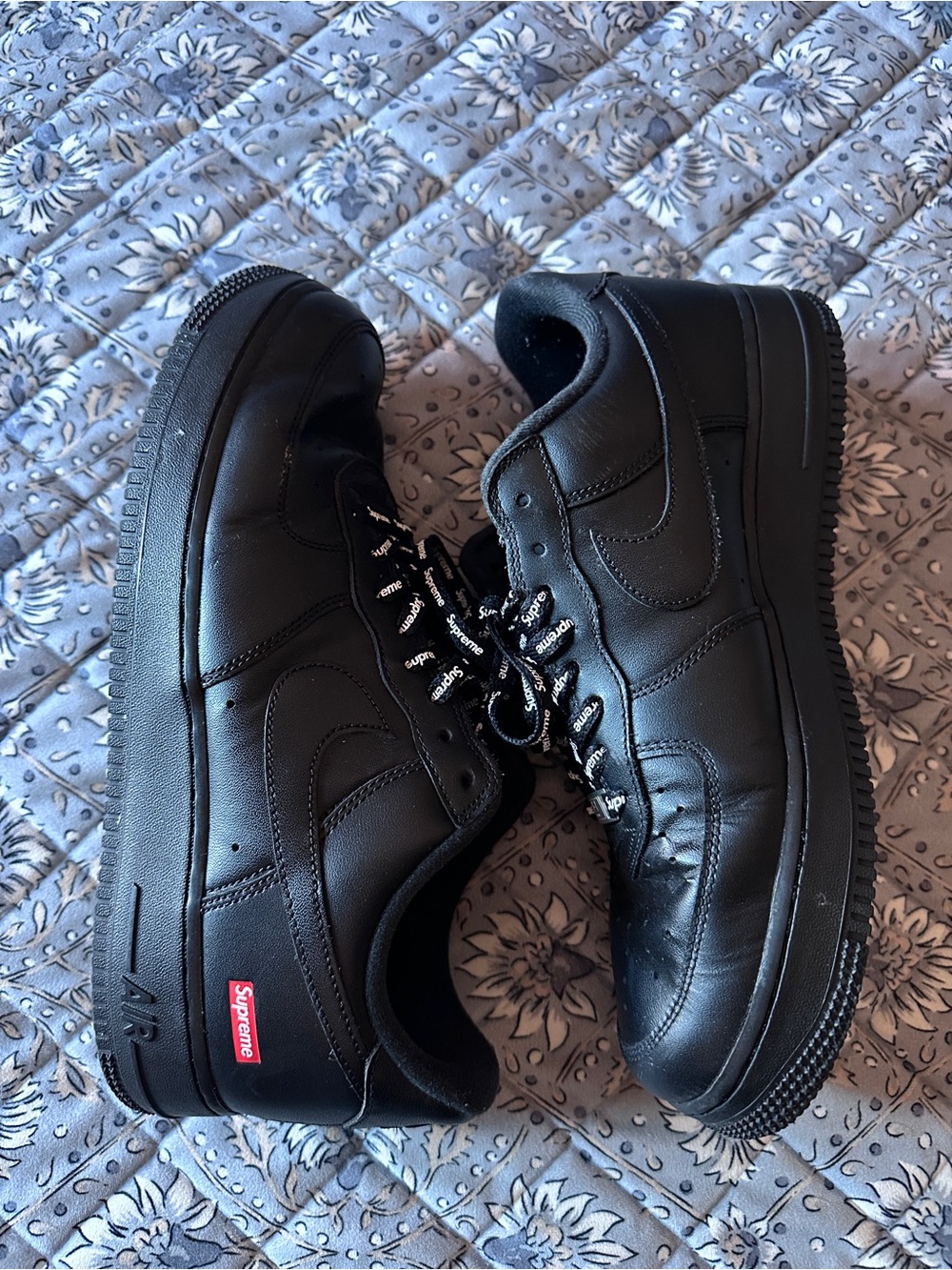 Nike supreme Black Leather Air Force 1s Low-Top Sneakers